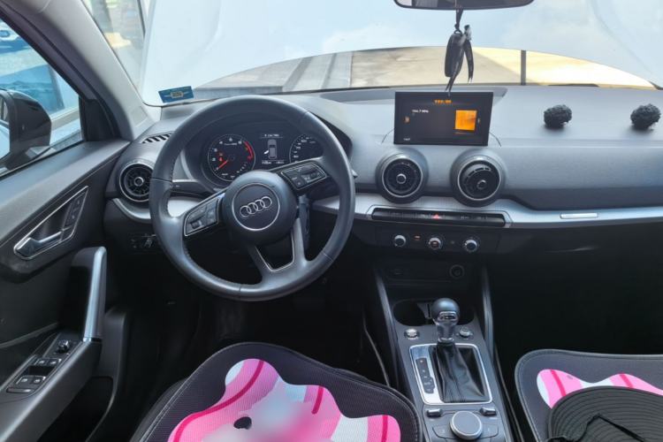 Used Audi Q2L 2021 35 TFSI Progressive Dynamic Edition Steering Wheel