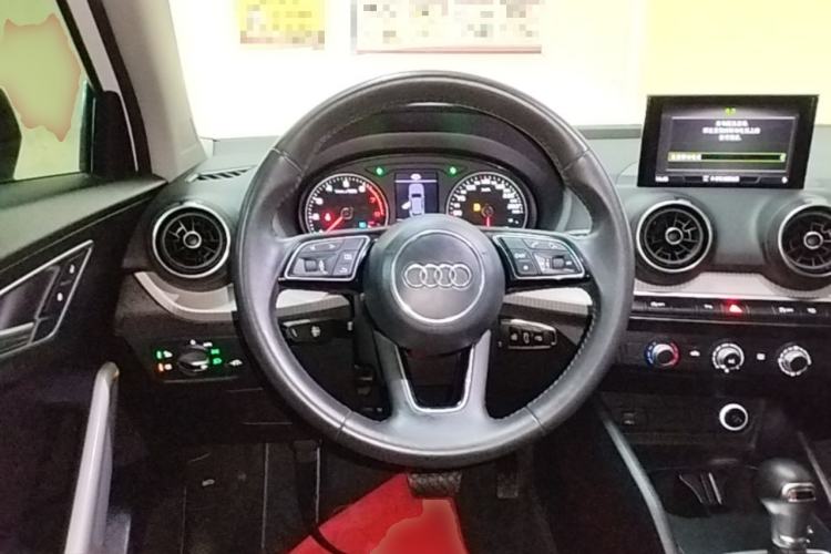 Used Audi Q2L 2021 35 TFSI Progressive Dynamic Edition Steering Wheel