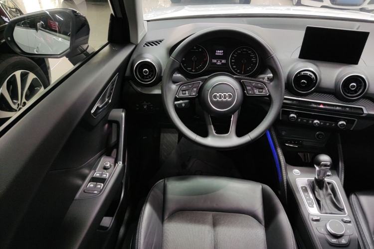 Used Audi Q2L 2021 35 TFSI Fashion Dynamic Model Steering Wheel