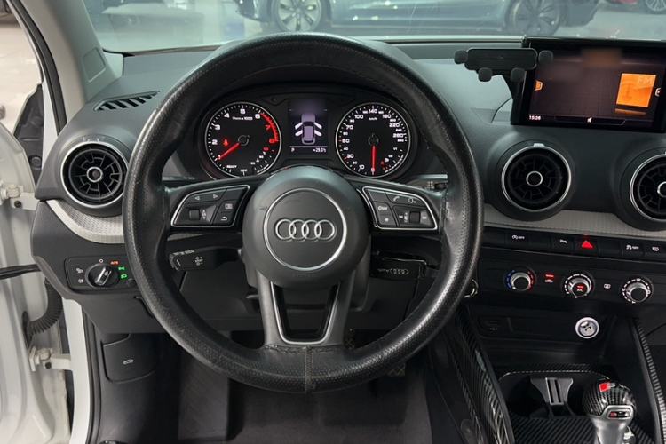 Used Audi Q2L 2021 35 TFSI Progressive Dynamic Edition Steering Wheel