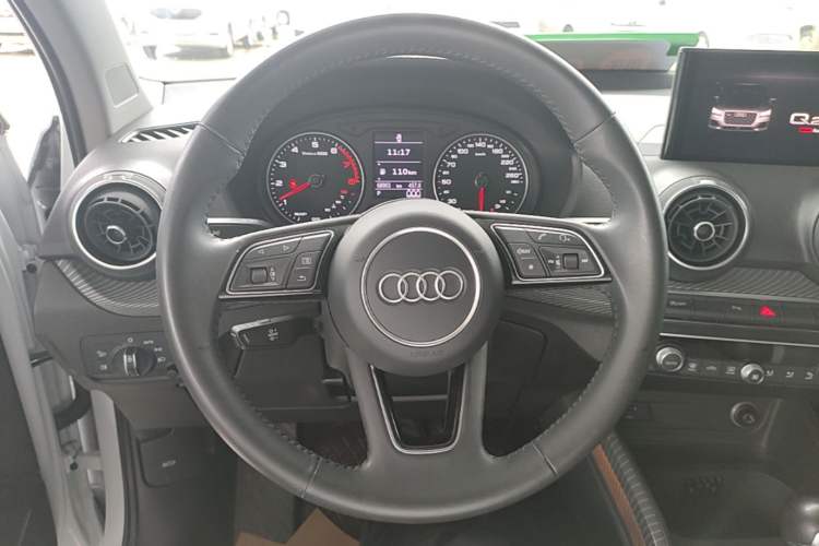 Used Audi Q2L 2021 35 TFSI Fashion Dynamic Model Steering Wheel