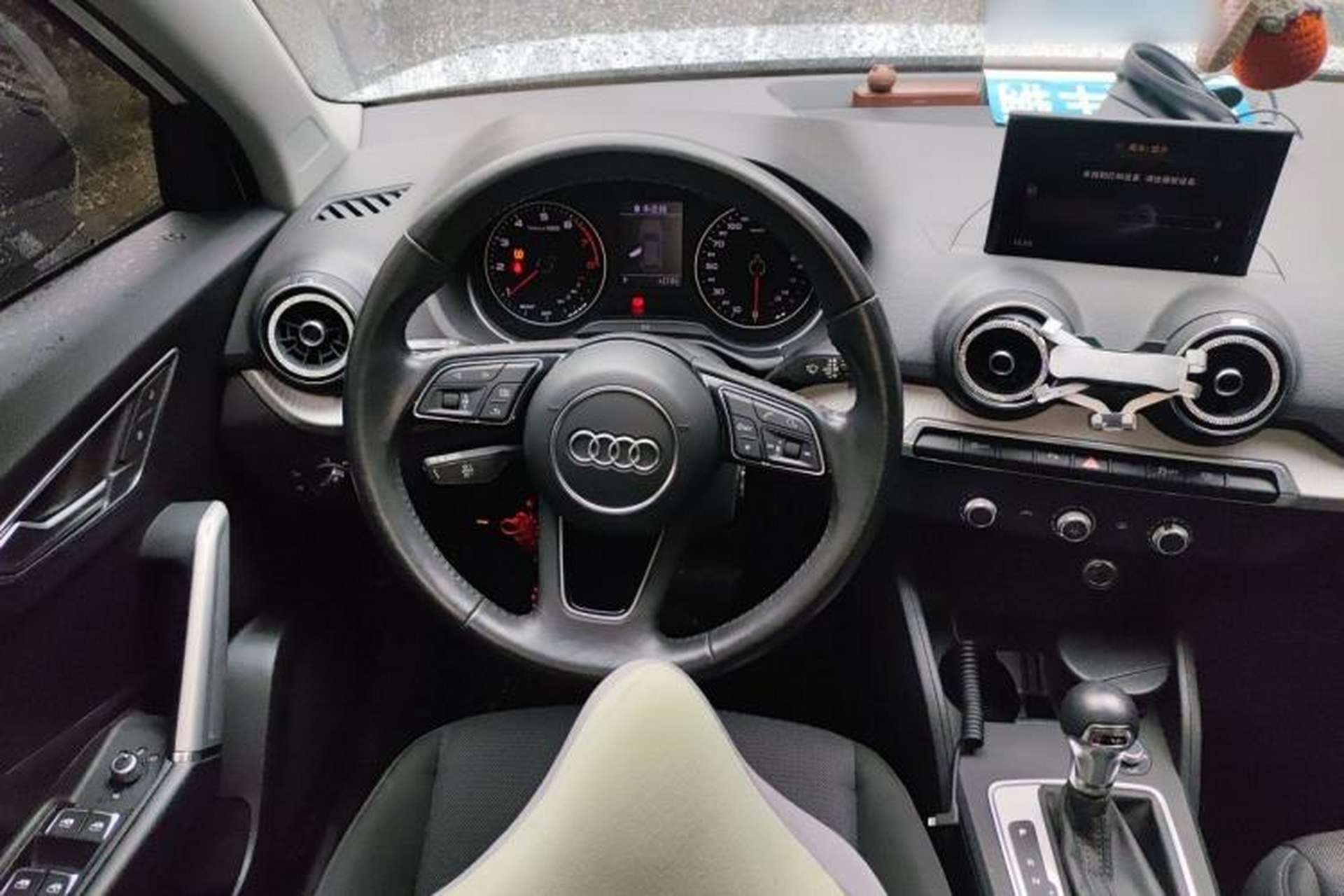 Used Audi Q2L 2021 35 TFSI Progressive Dynamic Edition Steering Wheel