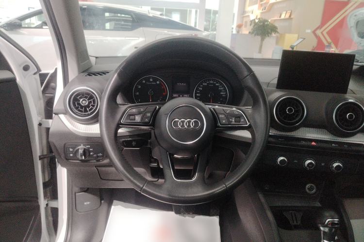 Used Audi Q2L 2021 35 TFSI Progressive Dynamic Edition Steering Wheel