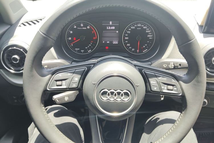 Used Audi Q2L 2021 35 TFSI Progressive Dynamic Edition Steering Wheel