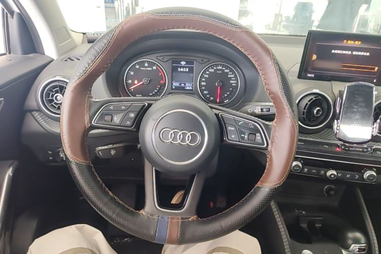 Used Audi Q2L 2021 35 TFSI Fashion Dynamic Model Steering Wheel