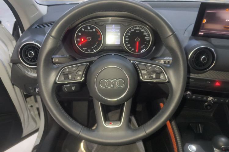 Used Audi Q2L 2021 35 TFSI Fashion Dynamic Model Steering Wheel
