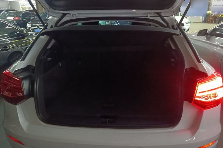 Used Audi Q2L 2021 35 TFSI Fashionable and Elegant Model Trunk
