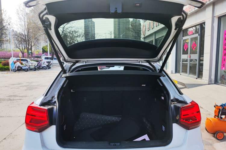 Used Audi Q2L 2021 35 TFSI Progressive Dynamic Edition Trunk