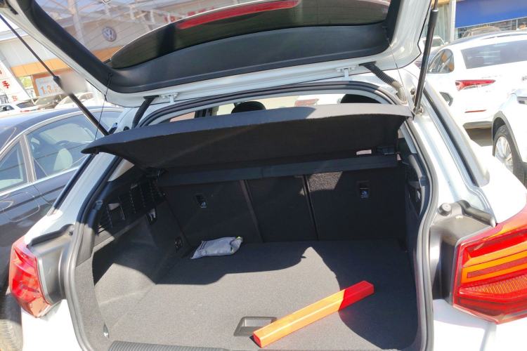 Used Audi Q2L 2021 35 TFSI Fashionable and Elegant Model Trunk