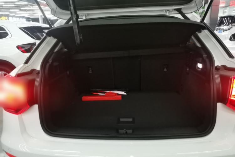 Used Audi Q2L 2021 35 TFSI Fashionable and Elegant Model Trunk