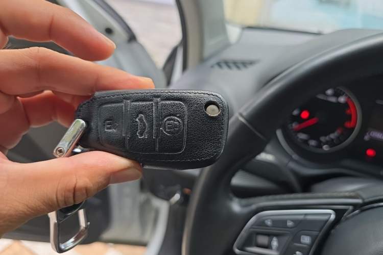 Used Audi Q2L 2021 35 TFSI Luxury Dynamic Model Vehicle Key
