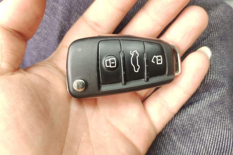 Used Audi Q2L 2021 35 TFSI Fashion Dynamic Model Vehicle Key