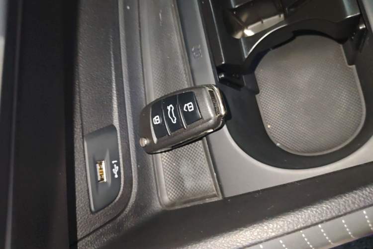 Used Audi Q2L 2021 35 TFSI Fashion Dynamic Model Vehicle Key