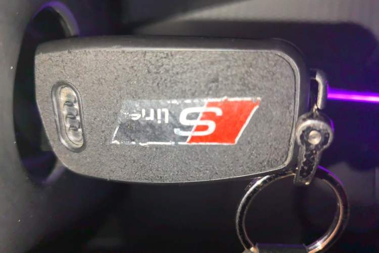 Used Audi Q2L 2021 35 TFSI Progressive Dynamic Edition Vehicle Key