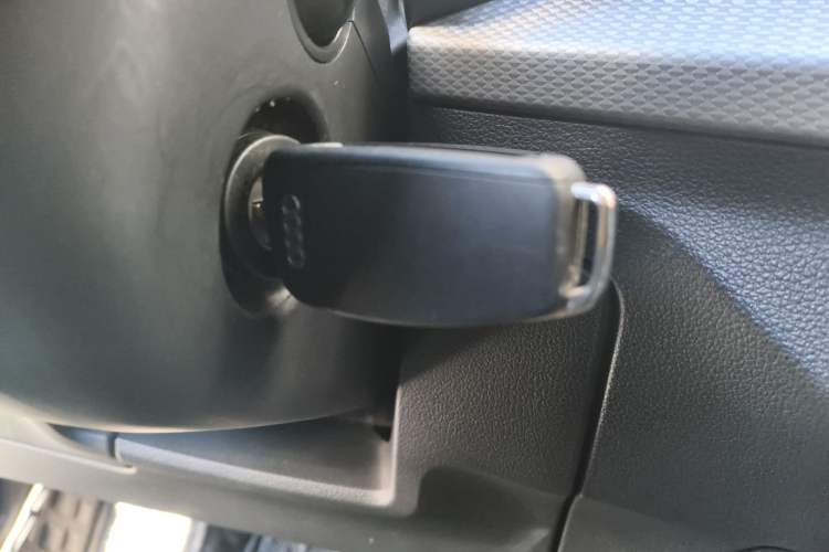 Used Audi Q2L 2021 35 TFSI Progressive Dynamic Edition Vehicle Key