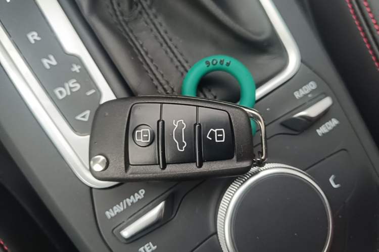 Used Audi Q2L 2021 35 TFSI Fashion Dynamic Model Vehicle Key
