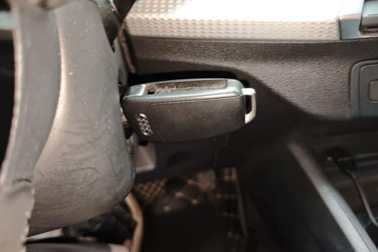 Used Audi Q2L 2021 35 TFSI Progressive Dynamic Edition Vehicle Key