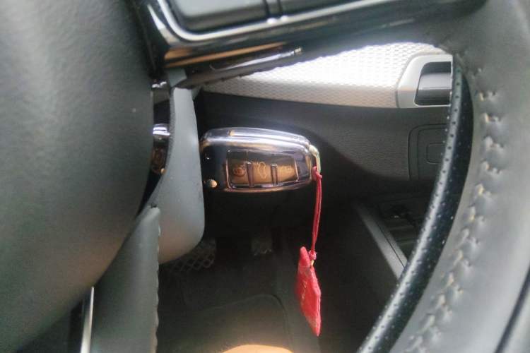 Used Audi Q2L 2021 35 TFSI Progressive Dynamic Edition Vehicle Key
