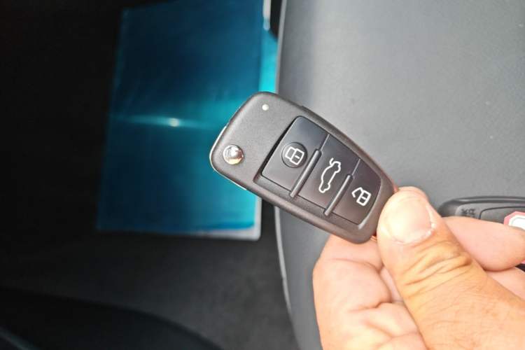 Used Audi Q2L 2021 35 TFSI Fashion Dynamic Model Vehicle Key