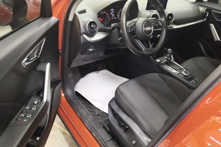 Used Audi Q2L 2021 35 TFSI Progressive Dynamic Edition Driver Seat