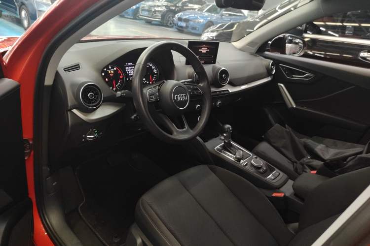 Used Audi Q2L 2021 35 TFSI Progressive Dynamic Edition Driver Seat