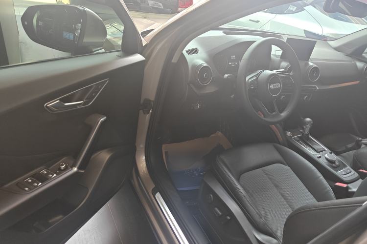 Used Audi Q2L 2021 35 TFSI Fashionable and Elegant Model Driver Seat