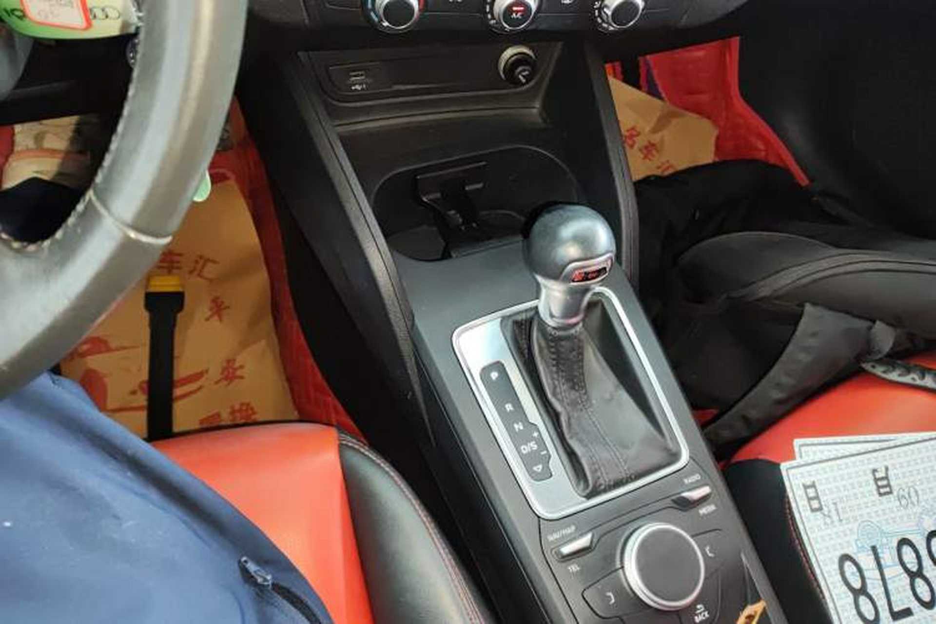 Used Audi Q2L 2021 35 TFSI Progressive Dynamic Edition Gear Lever