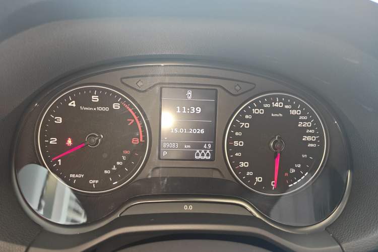 Used Audi Q2L 2021 35 TFSI Fashionable and Elegant Model Instrument Cluster