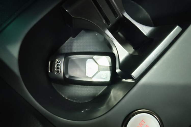 Used Audi Q2L 2021 35 TFSI Progressive Dynamic Edition Interior 1