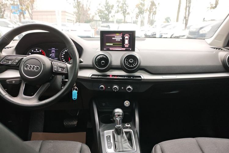 Used Audi Q2L 2021 35 TFSI Progressive Dynamic Edition Interior 2