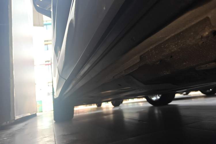Used Audi Q2L 2021 35 TFSI Fashionable and Elegant Model Left Side Sill