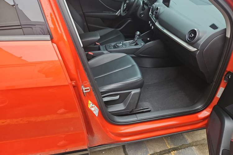 Used Audi Q2L 2021 35 TFSI Progressive Dynamic Edition Right Front Seat