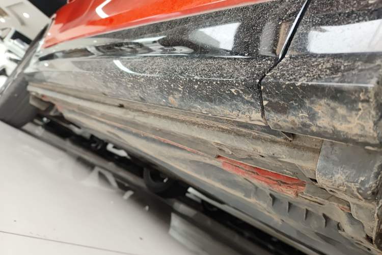 Used Audi Q2L 2021 35 TFSI Progressive Dynamic Edition Right Side Sill