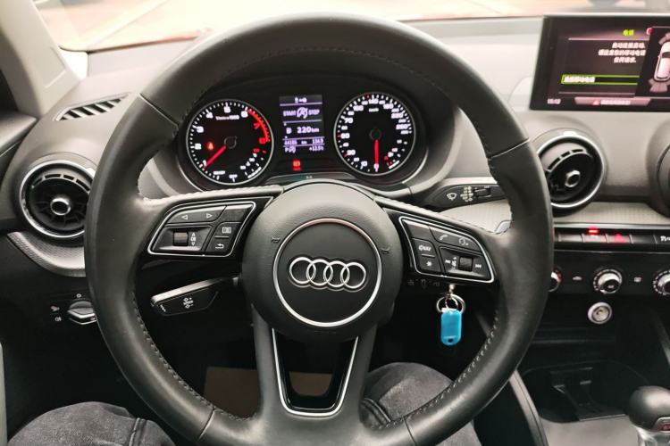 Used Audi Q2L 2021 35 TFSI Progressive Dynamic Edition Steering Wheel