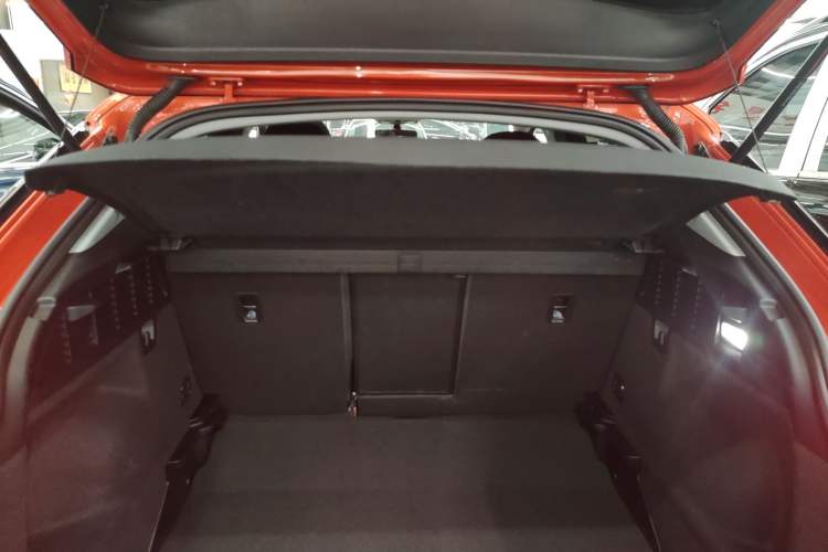 Used Audi Q2L 2021 35 TFSI Progressive Dynamic Edition Trunk