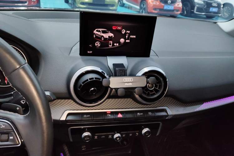 Used Audi Q2L 2022 35 TFSI Fashionable and Elegant Model Audio And AC Panel