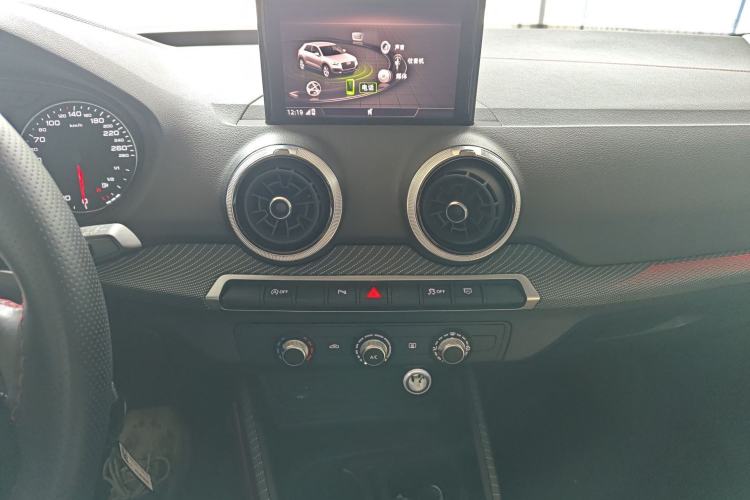 Used Audi Q2L 2022 35 TFSI Progressive Dynamic Edition Audio And AC Panel