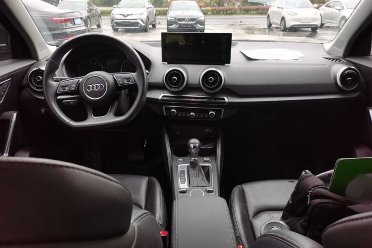 Used Audi Q2L 2022 35 TFSI Fashion Dynamic Model Center Console