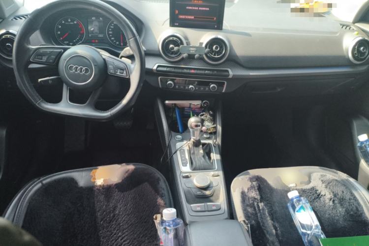 Used Audi Q2L 2022 35 TFSI Fashion Dynamic Model Center Console