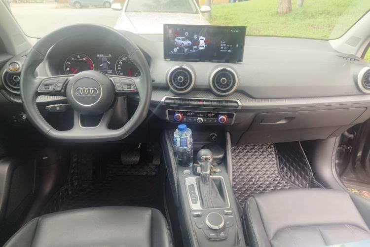 Used Audi Q2L 2022 35 TFSI Fashion Dynamic Model Center Console
