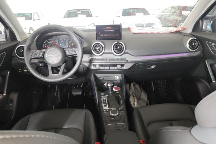 Used Audi Q2L 2022 35 TFSI Fashionable and Elegant Model Center Console