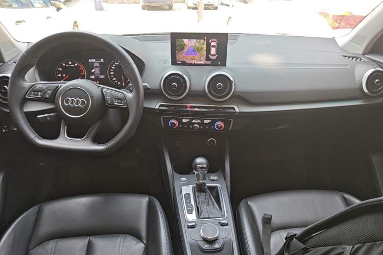 Used Audi Q2L 2022 35 TFSI Fashion Dynamic Model Center Console
