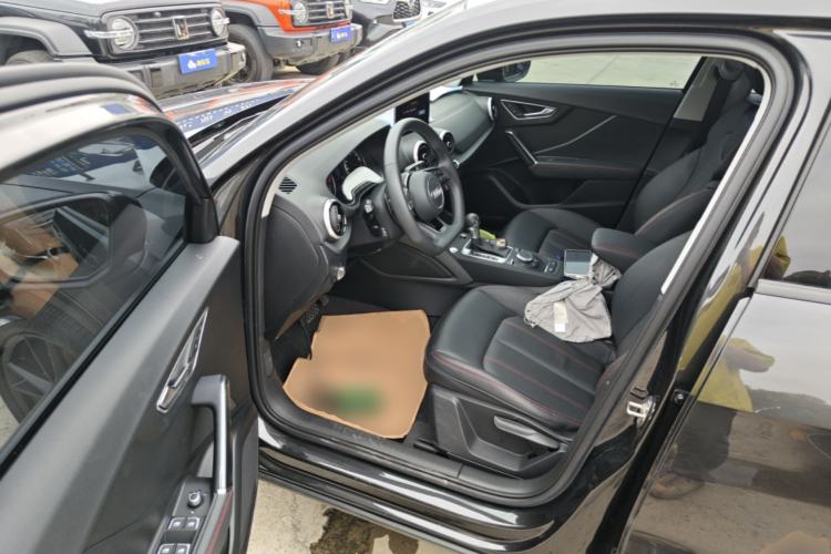 Used Audi Q2L 2022 35 TFSI Progressive Dynamic Edition Driver Seat