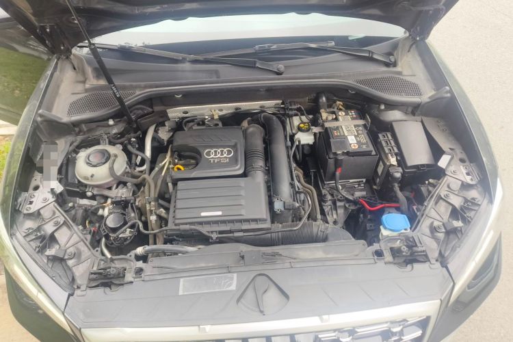 Used Audi Q2L 2022 35 TFSI Fashion Dynamic Model Engine Bay