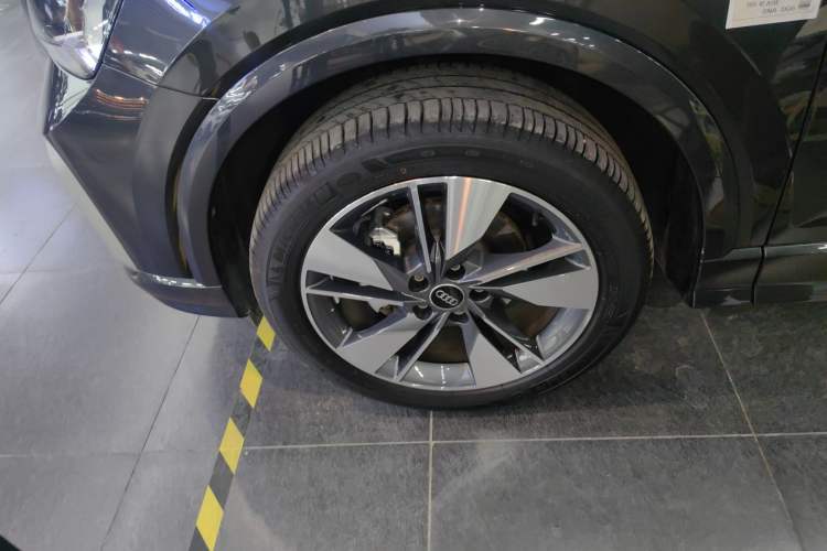 Used Audi Q2L 2022 35 TFSI Fashionable and Elegant Model Exterior 4