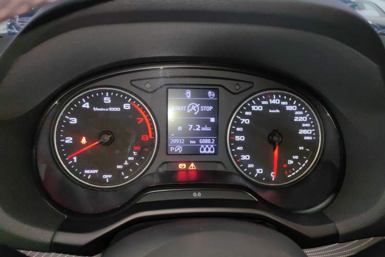 Used Audi Q2L 2022 35 TFSI Fashionable and Elegant Model Instrument Cluster