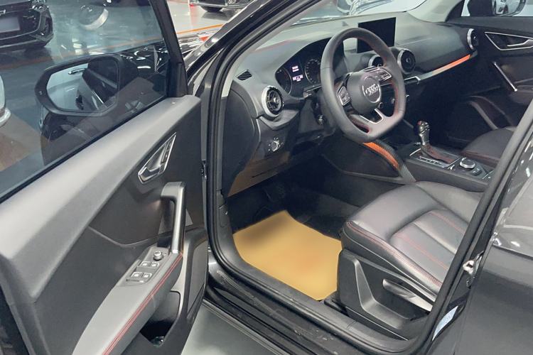 Used Audi Q2L 2022 35 TFSI Progressive Dynamic Edition Interior 2
