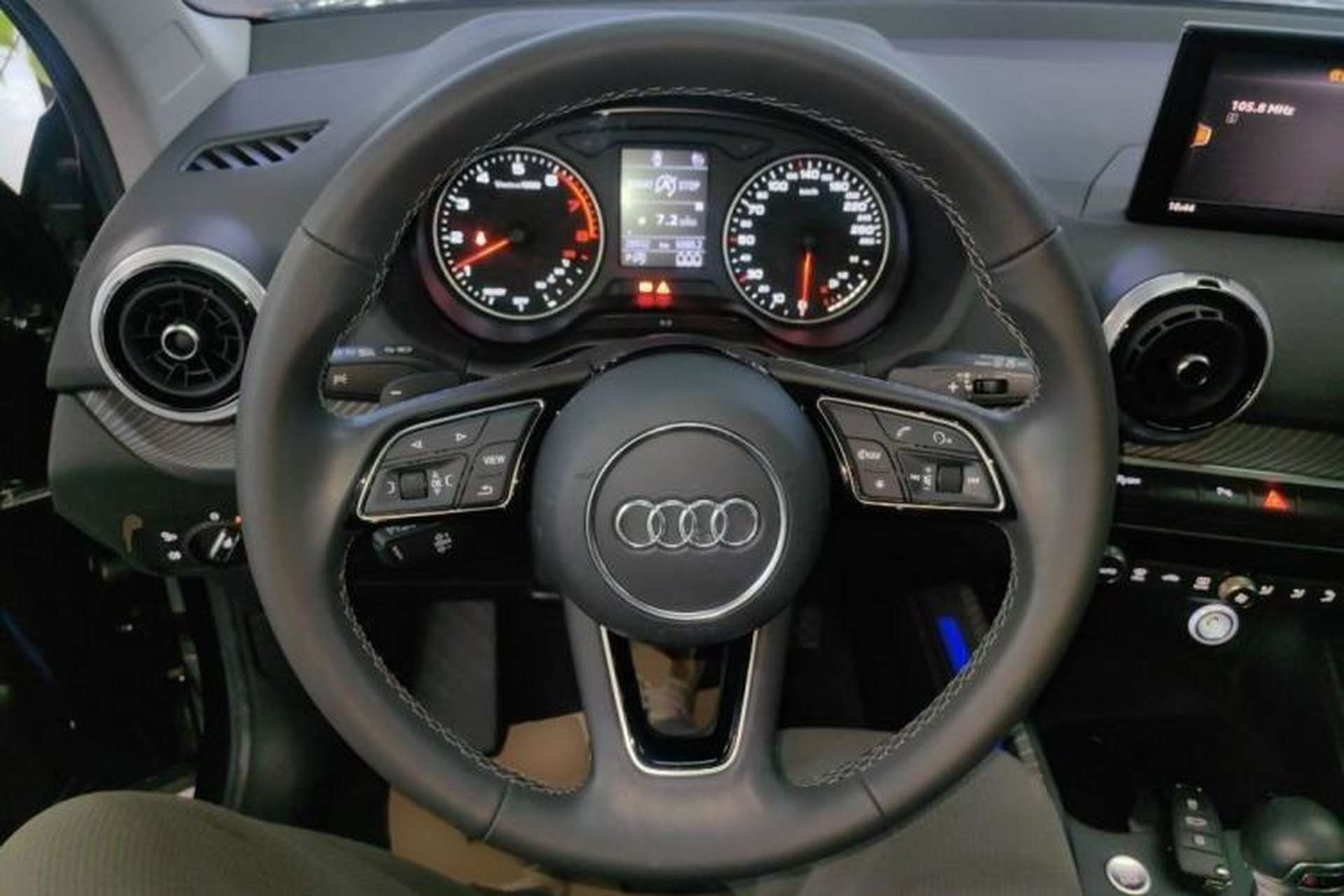 Used Audi Q2L 2022 35 TFSI Fashionable and Elegant Model Interior 2