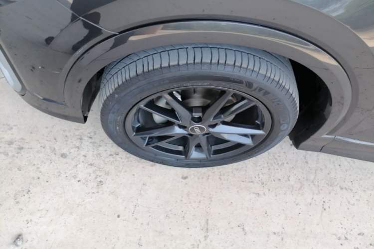 Used Audi Q2L 2022 35 TFSI Progressive Dynamic Edition Left Front Wheel Hub
