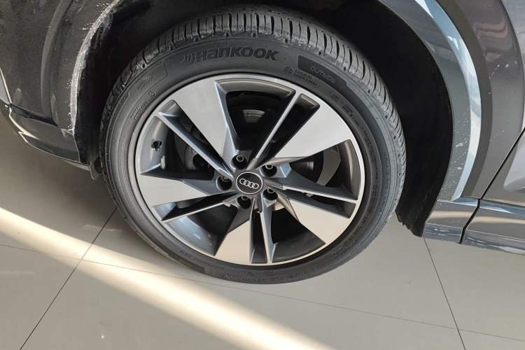 Used Audi Q2L 2022 35 TFSI Fashionable and Elegant Model Left Front Wheel Hub